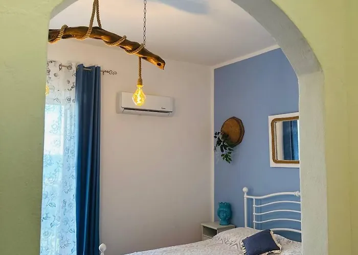 Πανσιόν Tiche 4*