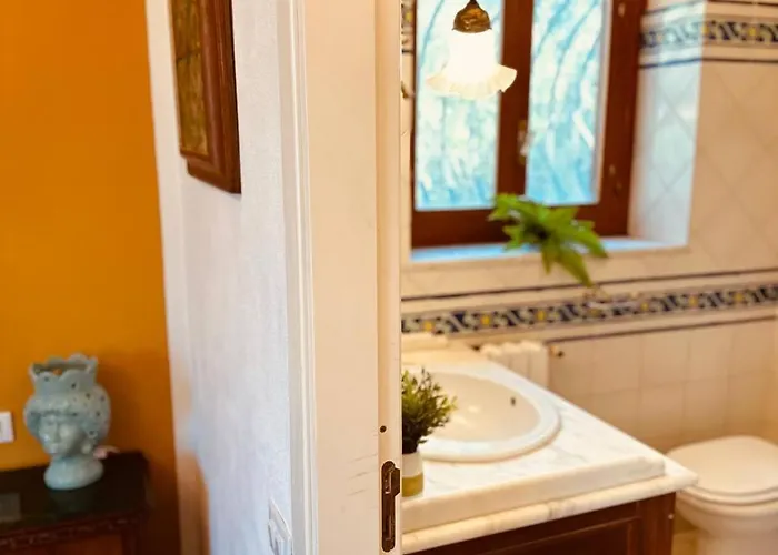 Πανσιόν Tiche Cefalù