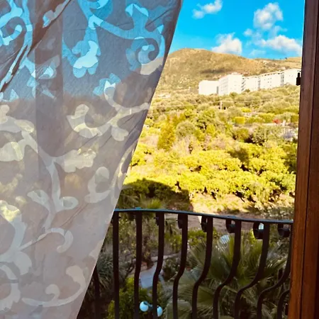 Casa de hóspedes Tiche 4*