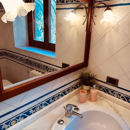 Tiche Guest house