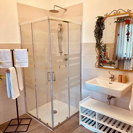 Tiche Гостевой дом 4*